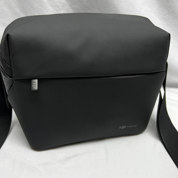 Mavic DJI Shoulder Bag for Air 2S & Mavic Air 2 NWOT - Picture 1 of 9
